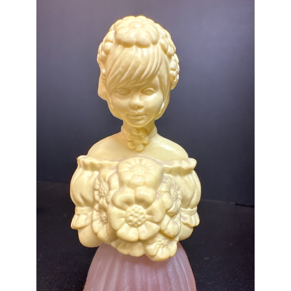 Vintage Avon Sweet Honesty Cologne Bottle Figurine Yellow Girl 6" Full/Unused - Picture 5 of 7